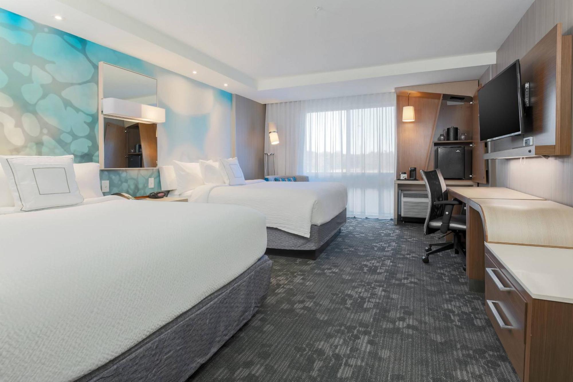 Courtyard By Marriott Dallas Midlothian At Midlothian Conference Center מראה חיצוני תמונה