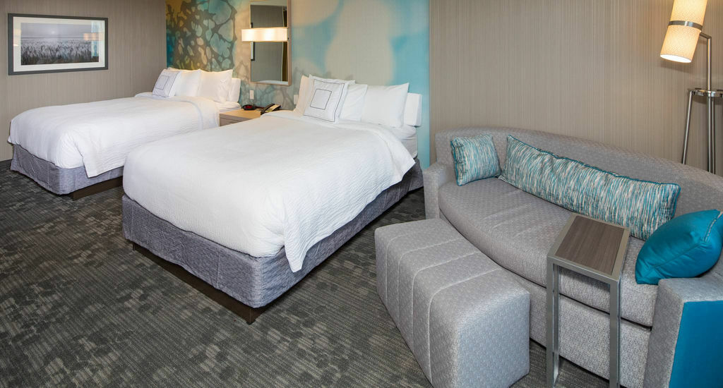 Courtyard By Marriott Dallas Midlothian At Midlothian Conference Center מראה חיצוני תמונה